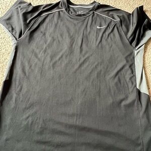 Nike Black and Gray Athletic Short Sleeve Tee